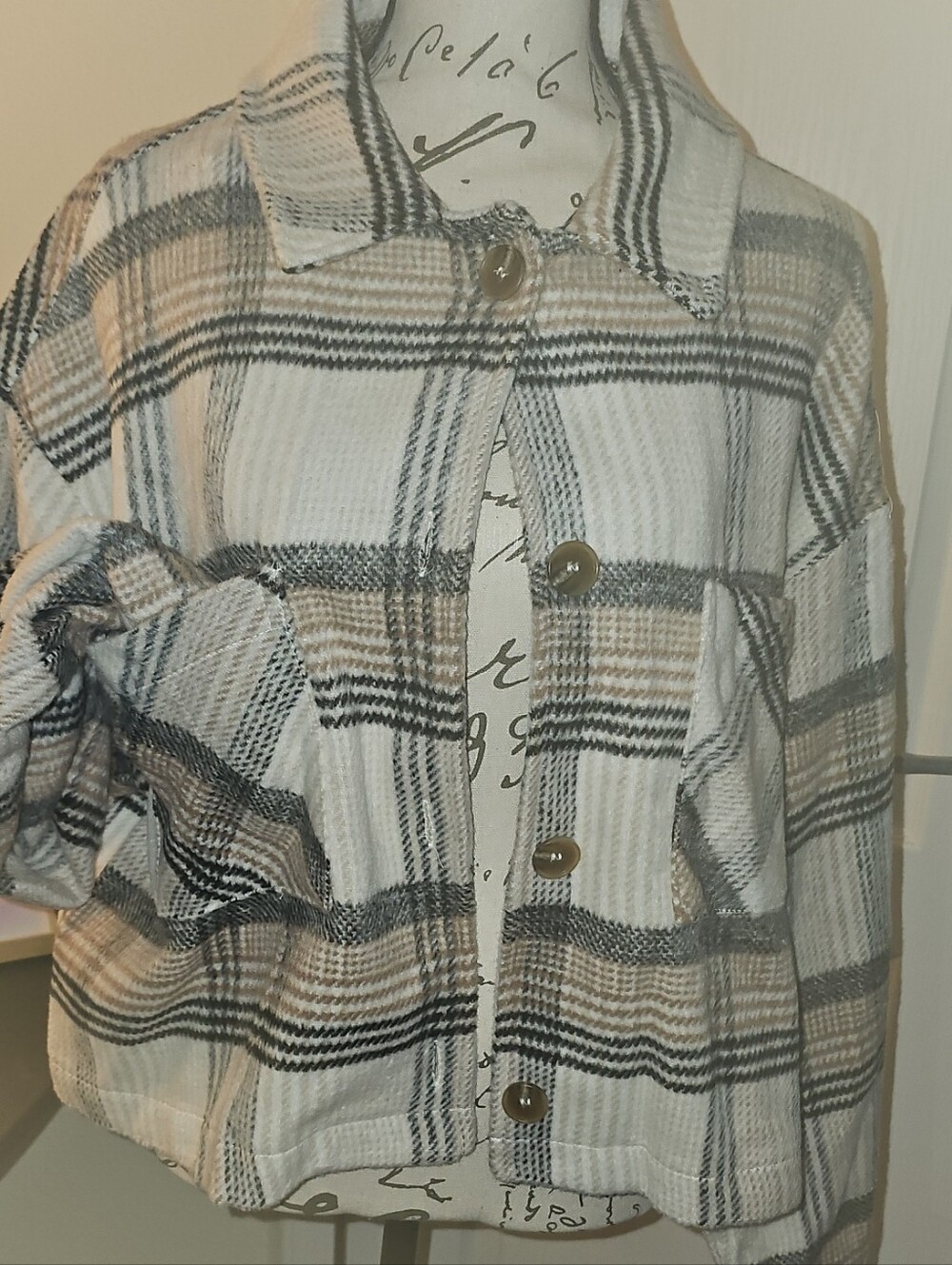 Timing Plaid Button-Front Jacket in White, Gray & Tan